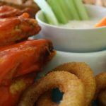 Aprenda a fazer deliciosos anéis de cebola recheados 1