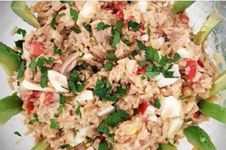 Salpicão de atum com arroz