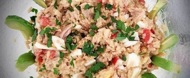 Salpicão de atum com arroz