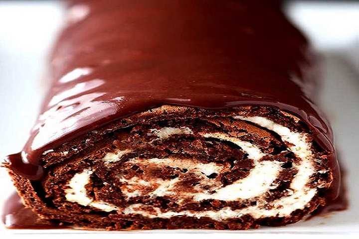 Rocambole Merengue de Chocolate com Creme 1
