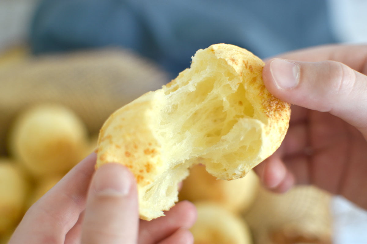 Receita de pão de queijo fácil – Uma delícia sem erros! 1